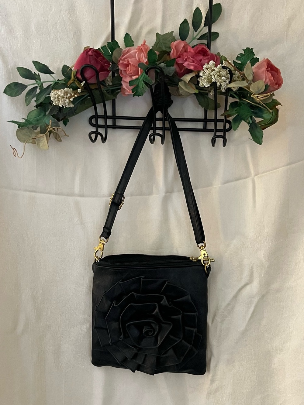 Black Floral Applique Crossbody Bag - Unbranded